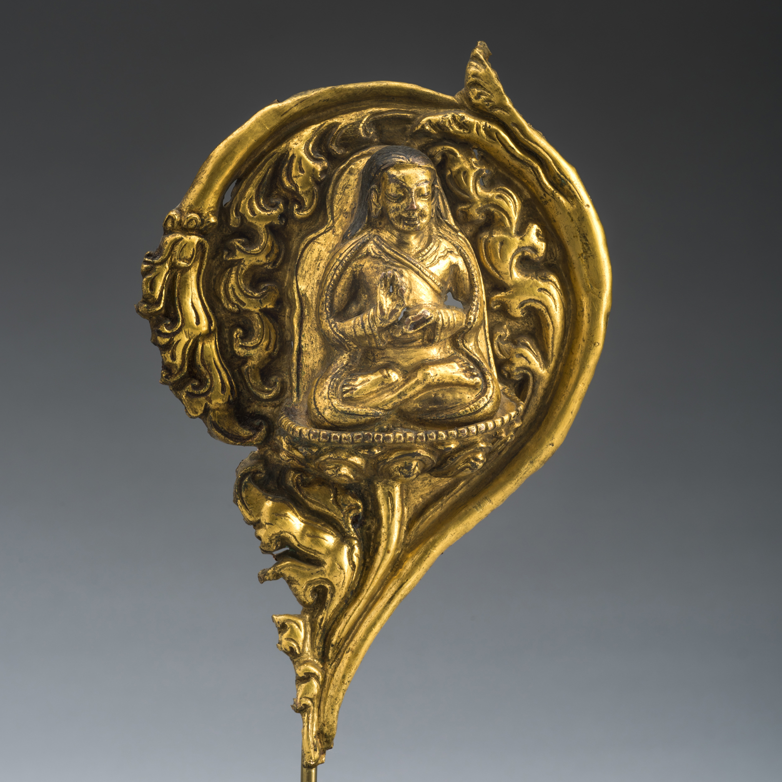 Superb Early Gilt Bronze Repousse Buddhist Aureole depicting Buddha Tibet 14th Century