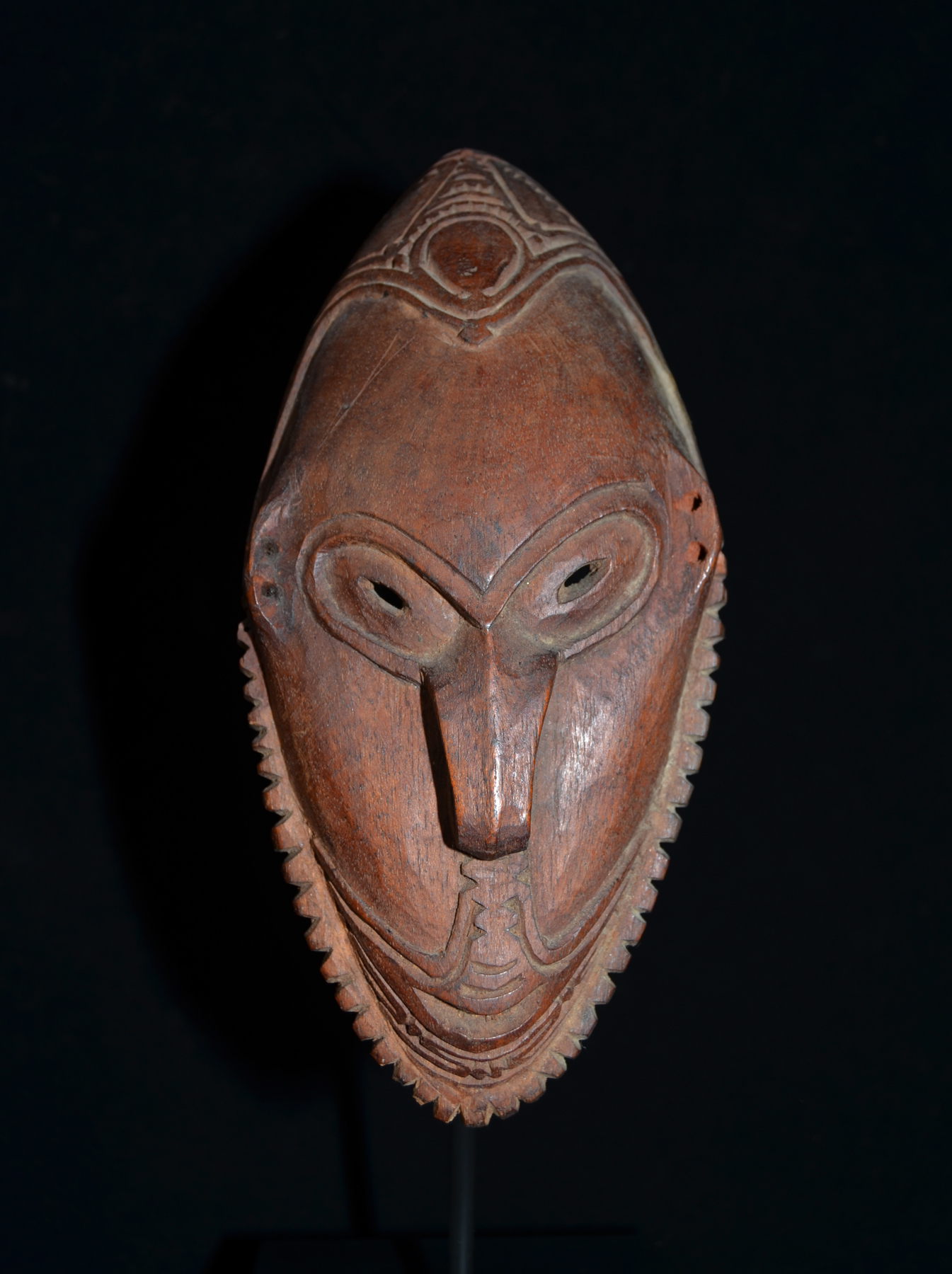A Fine Old Amulet Mask Coastal Sepik Area East Sepik Province Papua New Guinea Coll 1967