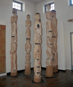 Exhibition: The Monumental Sculpture of West Papua Sydney College of the Arts Sydney 2000