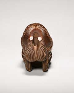 A Superb Maori Smoking Pipe Attributed to the Maori Master Carver Patoromu Tamatea Circa 1850 died 1890